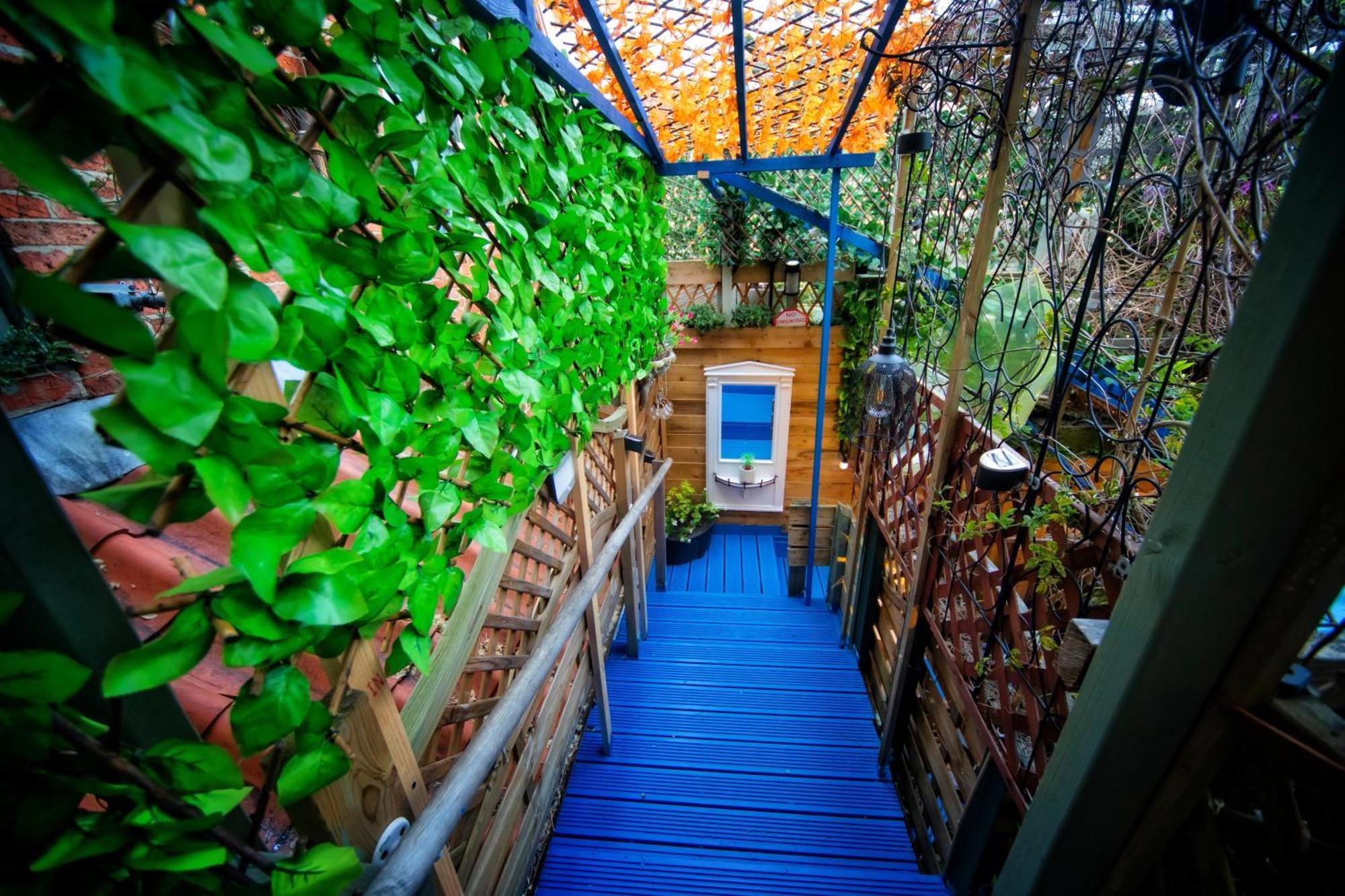 Апартаменты The Secret Garden Newark-on-Trent  Экстерьер фото