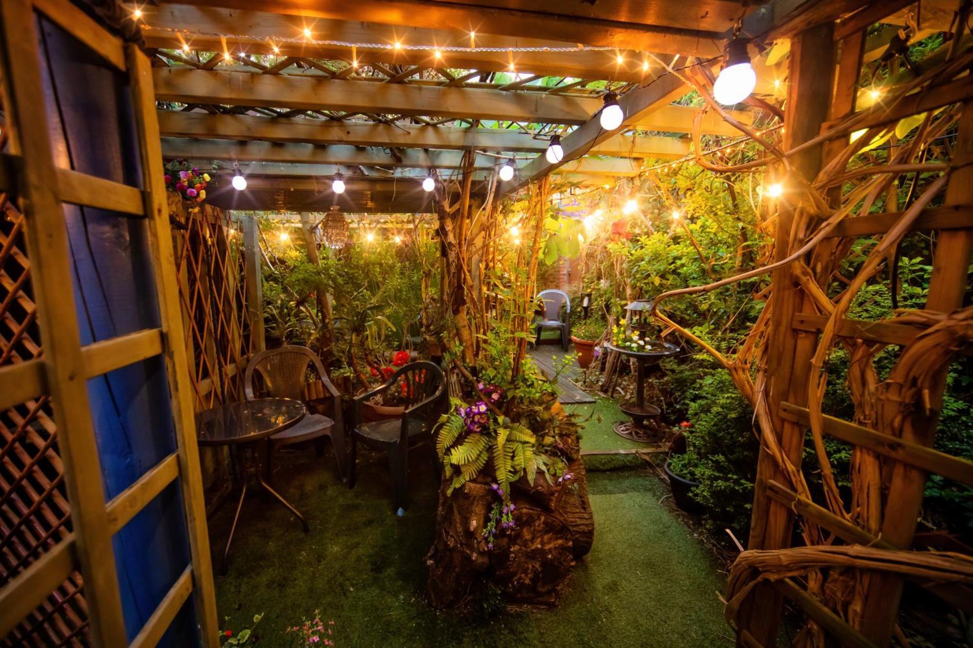 Апартаменты The Secret Garden Newark-on-Trent  Экстерьер фото