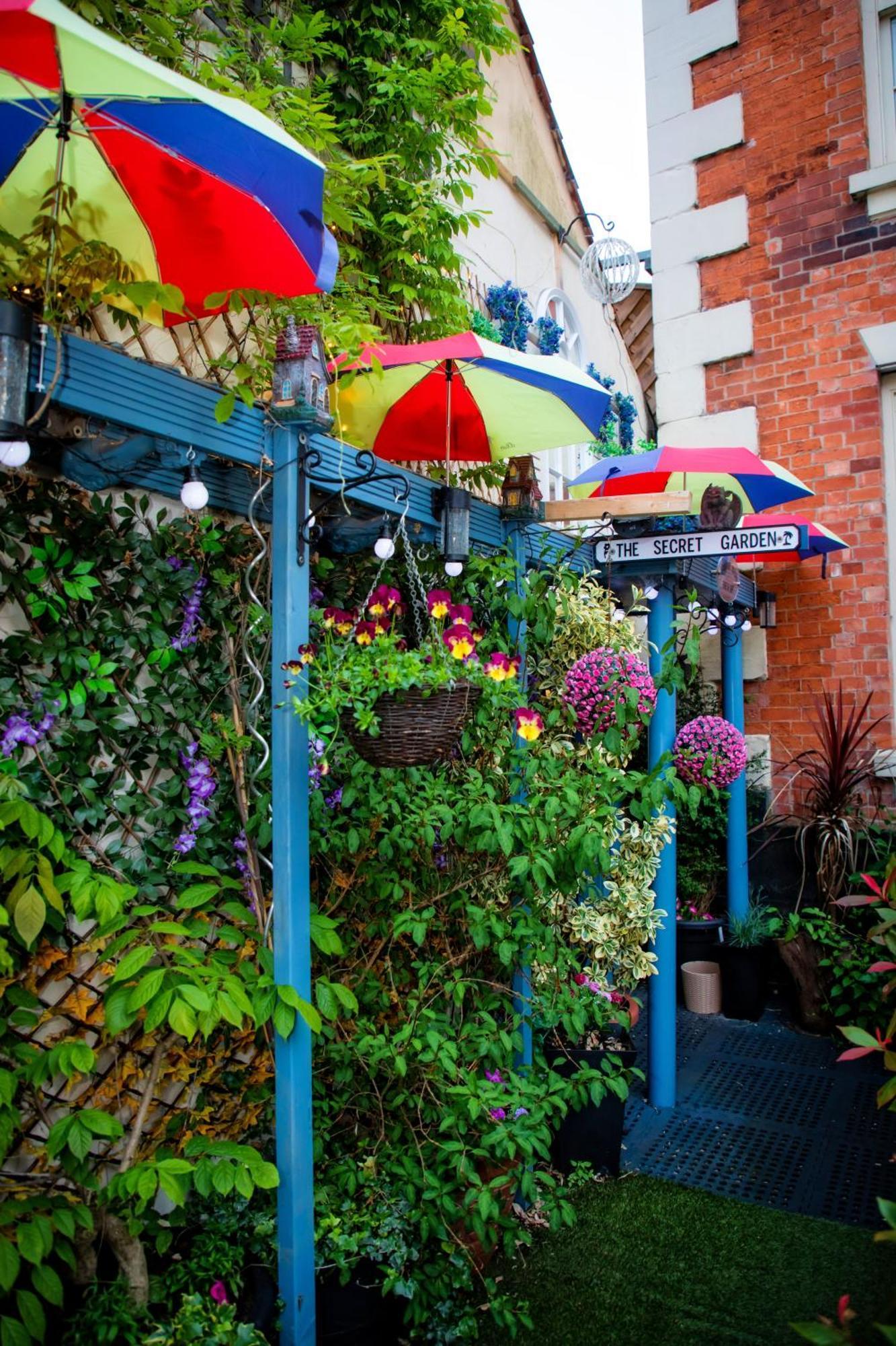 Апартаменты The Secret Garden Newark-on-Trent  Экстерьер фото